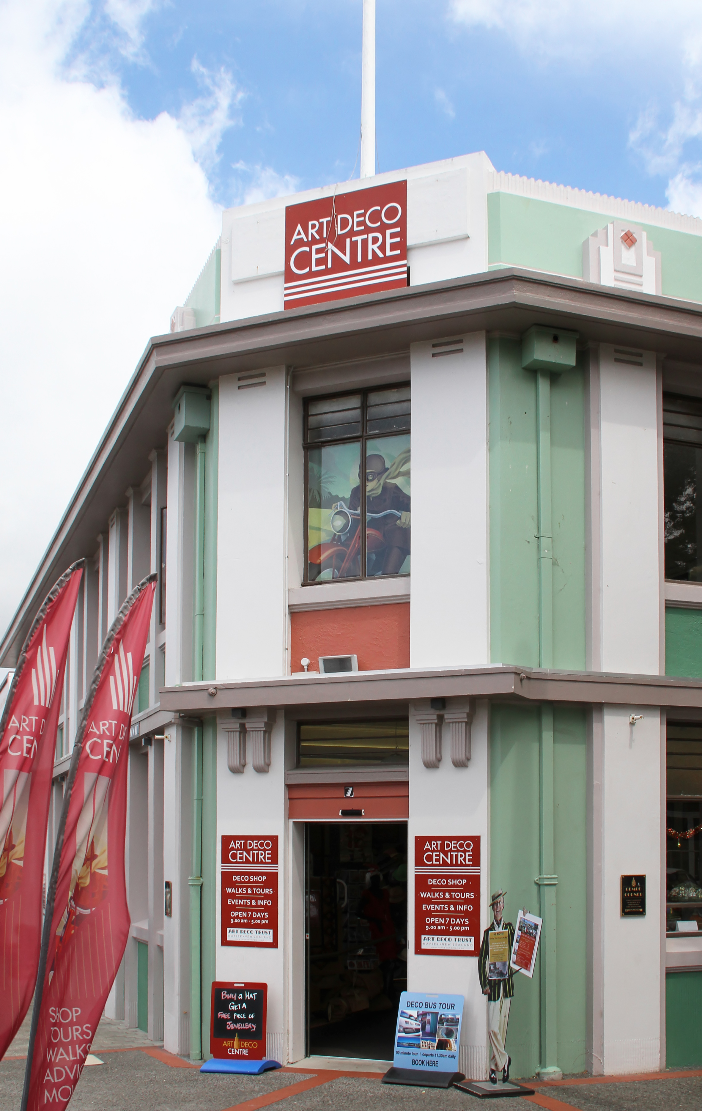 Napier New Zealand - campervan hire is available in Napier