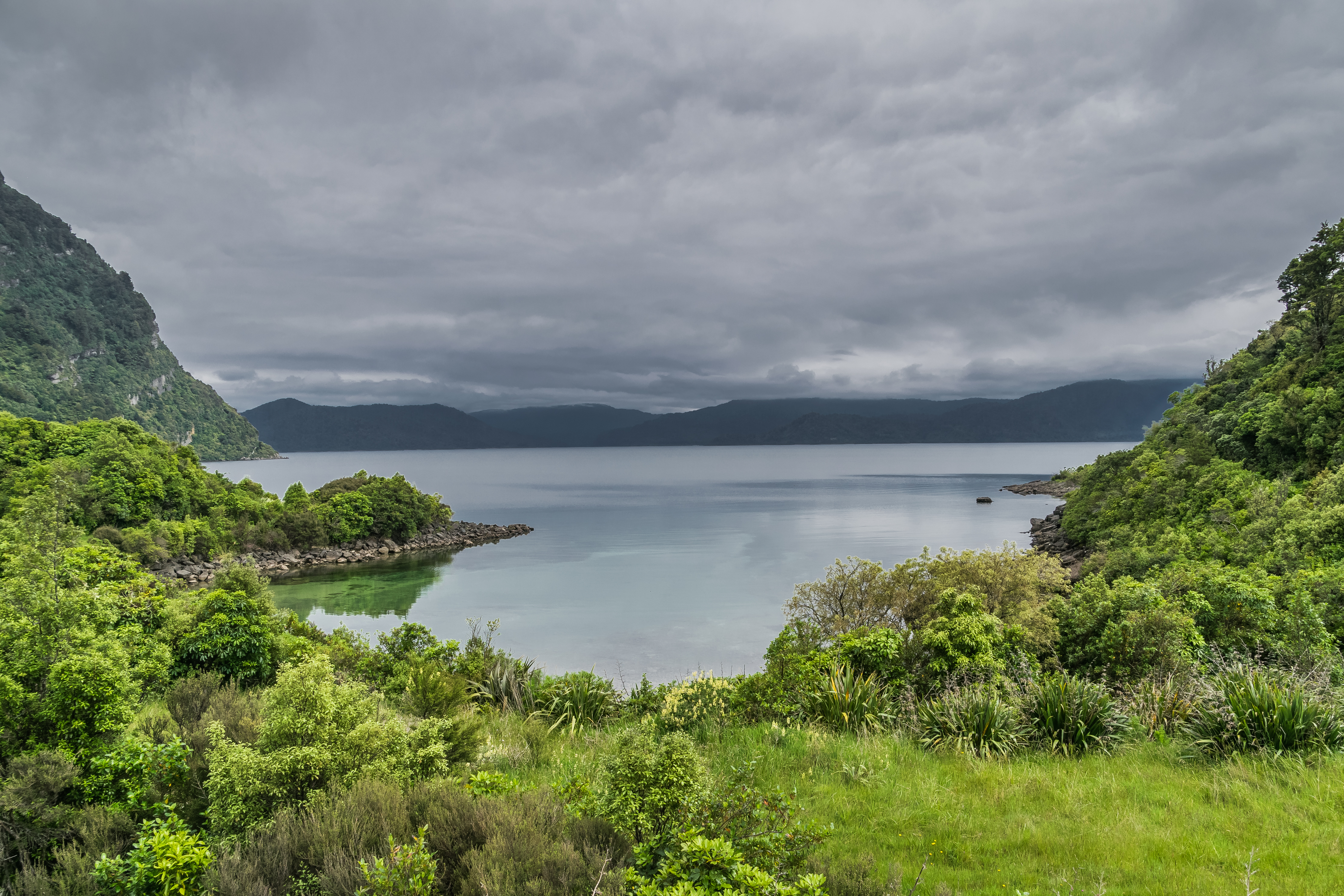 Lake Waikaremoana viewd from a campervan rental