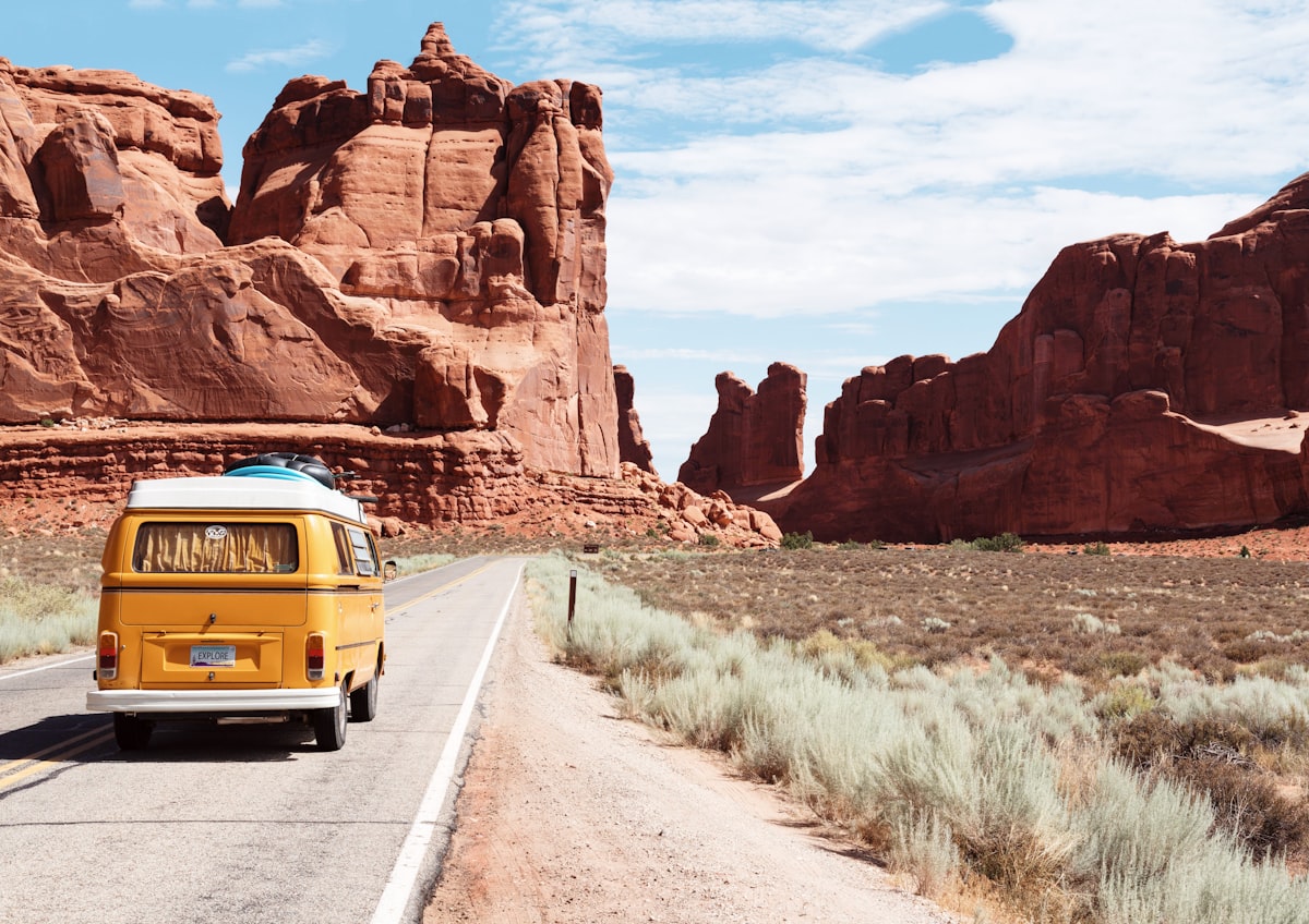 5 Top tips for leaving work behind when you hit the road