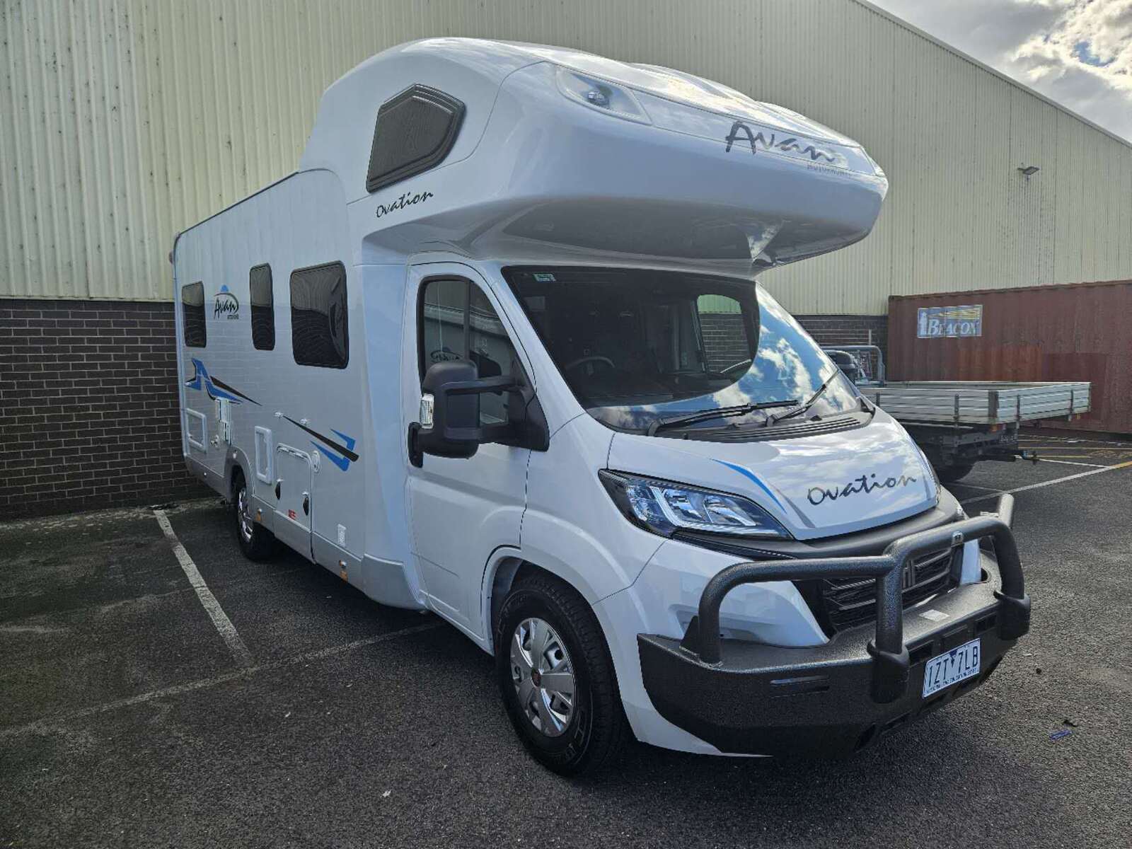 Avan M5 C-Class 2024 (Zumo 7) campervan